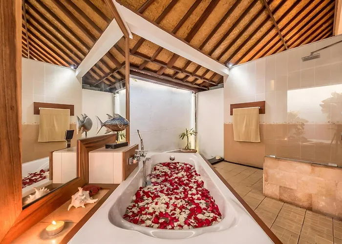 Panda Seminyak, 3br Private Pool Close To Ku De Ta Seminyak (Bali)