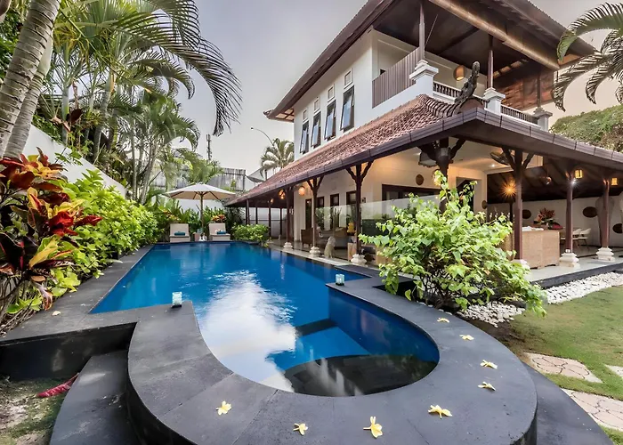 Panda Seminyak, 3br Private Pool Close To Ku De Ta