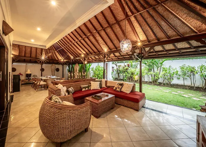 Panda Seminyak, 3br Private Pool Close To Ku De Ta Seminyak (Bali)