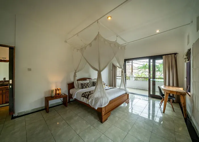 Panda Seminyak, 3br Private Pool Close To Ku De Ta Villa *