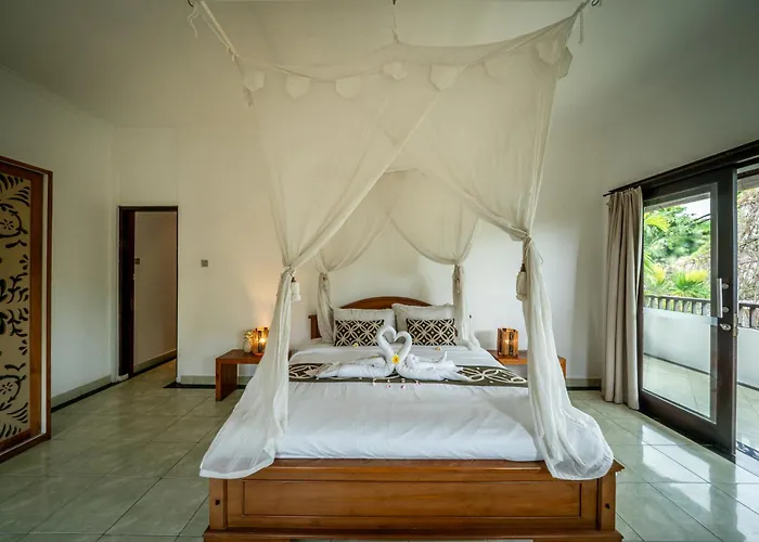 Panda Seminyak, 3br Private Pool Close To Ku De Ta Villa Seminyak (Bali)