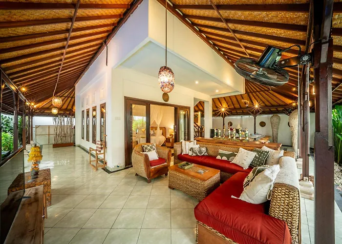 Panda Seminyak, 3br Private Pool Close To Ku De Ta Villa *